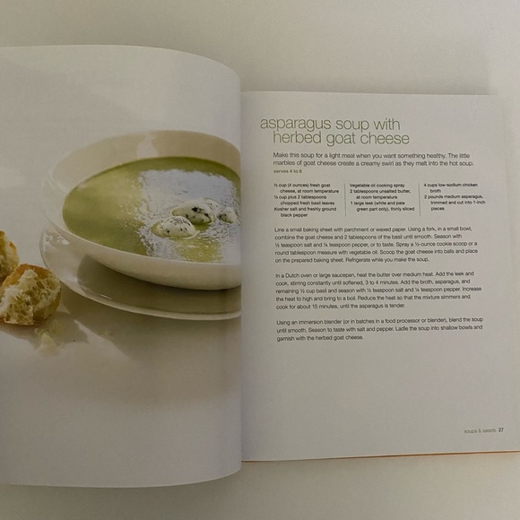 Weeknights with Giada De Laurentiis Cookbook - Picture 2 of 11